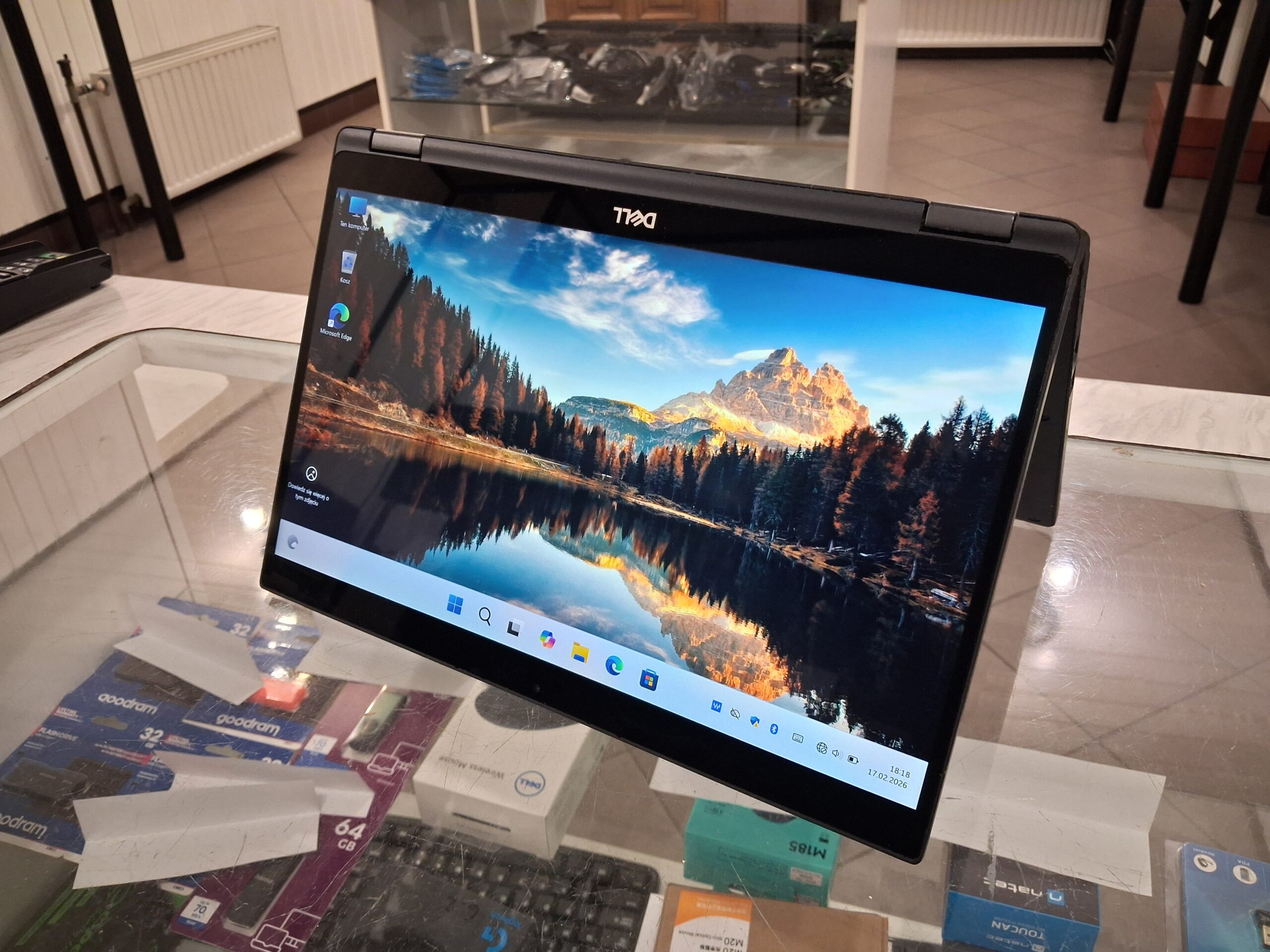 Laptop Dotykowy x360 Dell Latitude 7390 2 w 1</br>13,3" 1920x1080 Full HD</br>I5-8350U 8GB 256GB Windows 11 - obrazek 9